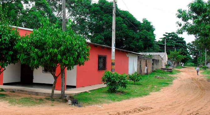 Ahora, un equipo técnico y social analizará la información para crear mejores modelos de financiación, focalización de beneficiarios, diseño de las viviendas y ejecución de las obras con enfoque regional. Foto: Archivo MVCT