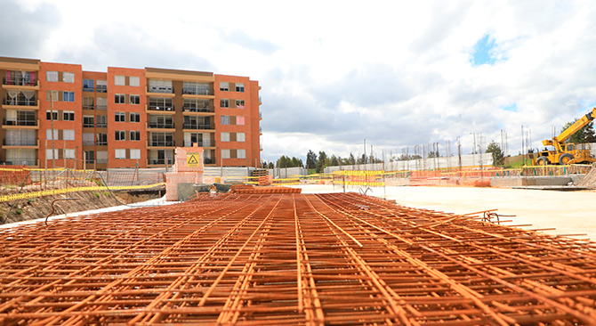 Las iniciaciones de proyectos nuevos de vivienda empezaron a mostrar muy buenos resultados en julio. Foto: René Valenzuela (MVCT)