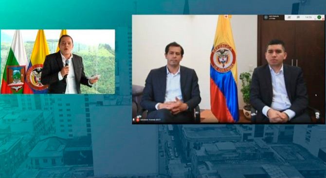 De izquierda a derecha: Carlos Mario Marín, alcalde de Manizales; Jose Luis Acero, viceministro de Agua; Jonathan Malagón, ministro de Vivienda; durante Fb Live PTAR Cámbulos.