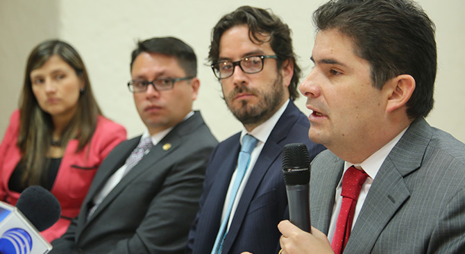 Minvivienda firmó convenio para mejorar el acceso a agua potable en zonas rurales a través del uso de energía renovable