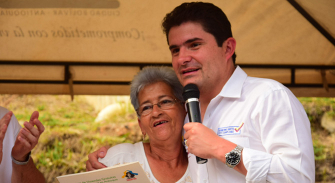 Le cumplimos a Santander y a su gente con las viviendas gratis prometidas Minvivienda