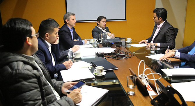 Minvivienda y Gobernador de Cundinamarca evaluan pronta puesta en marcha de proyectos de vivienda y agua
