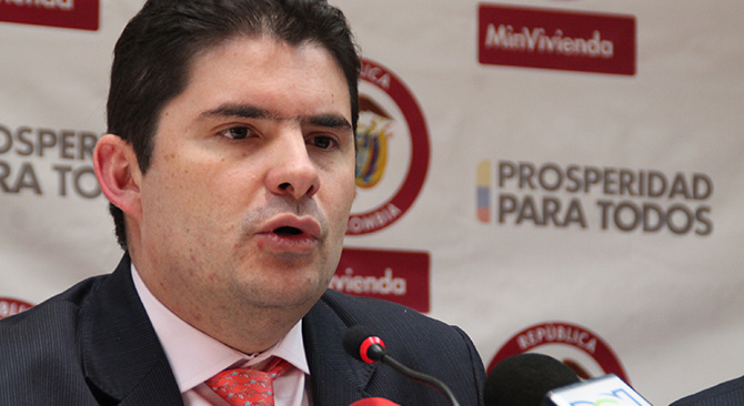 Ministro de Vivienda, Luis Felipe Henao, se recupera satisfactoriamente