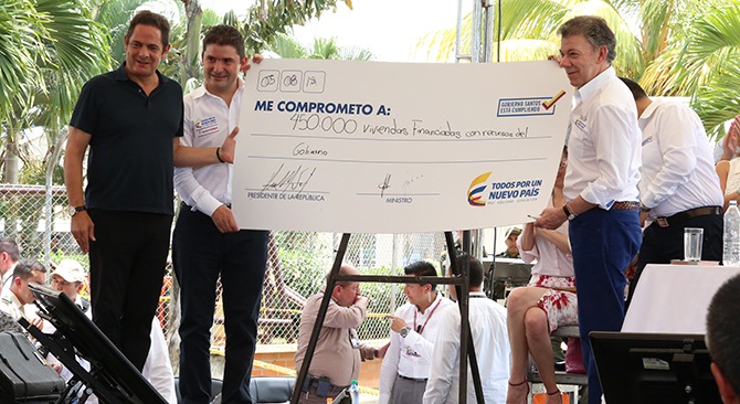Minvivienda se compromete a financiar 450 mil viviendas