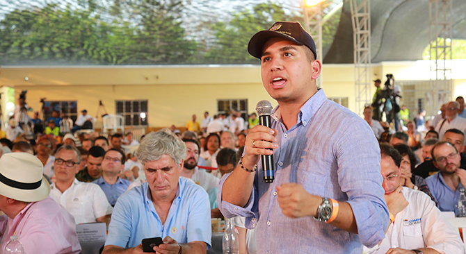 Importantes obras de vivienda agua y saneamiento basico para el Magdalena