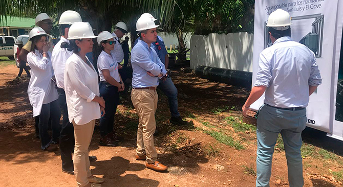 Minvivienda verifica avance de obras de acueducto y alcantarillado en San Andres y Providencia