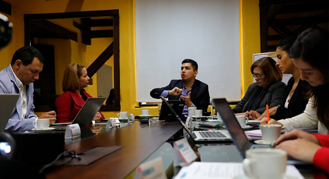 El ministro de Vivienda Ciudad y Territorio Jonathan Malagon cito a la empresa de servicios publicos Essmar y a la alcaldia de Santa Marta a reunion de seguimiento al Plan de accion para garantizar las soluciones de agua