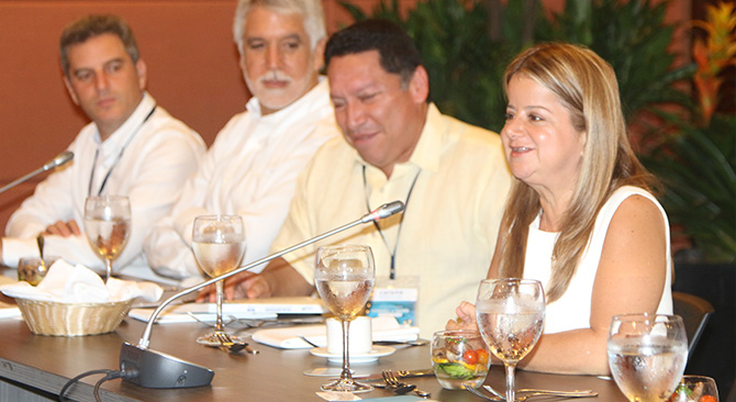 Con el subsidio a la tasa estamos logrando que los colombianos se animen a tramitar su credito hipotecario Minvivienda