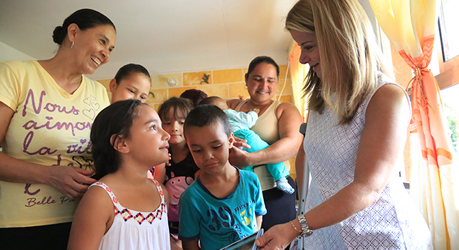 Minvivienda visito a familias beneficiadas con obras de reconstruccion en Salgar
