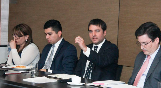 Minvivienda analiza estrategias con Asobancaria para que mas colombianos tengan casa propia