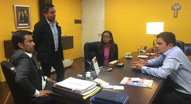 Minvivienda y Gobernador de Cundinamarca empezaron a trabajar por un mejor departamento