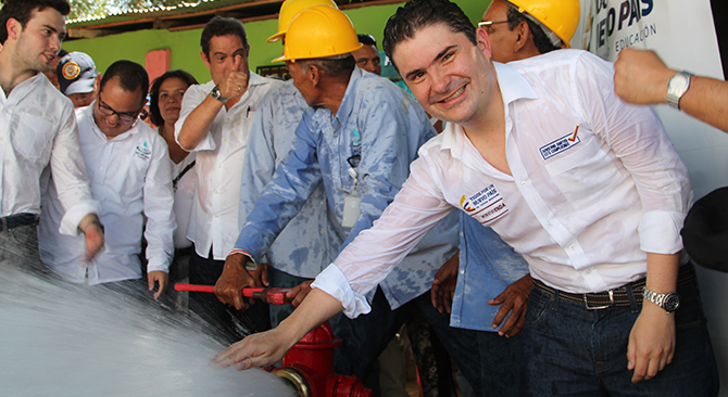 Presidente Santos revisara manana los avances en el acueducto de Riohacha