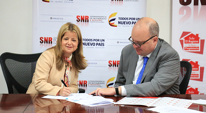 Cumplimos con 100 mil casas gratis ahora vamos por 100 mil titulaciones Minvivienda