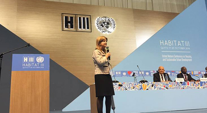 Elsa Noguera habla en plenaria de Habitat III sobre ciudades mas incluyentes