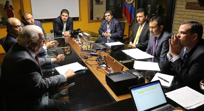 Minvivienda se reune con alcalde de Barranquilla para priorizar acciones en vivienda y agua