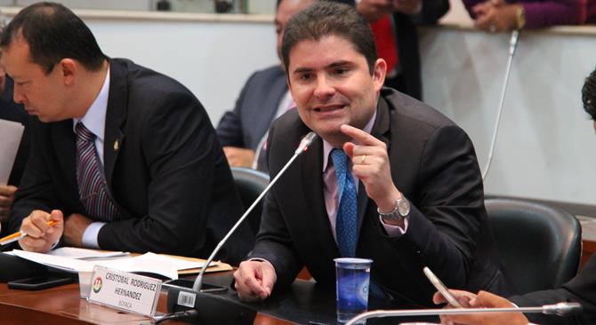Votacion del proyecto de ley de vivienda segura en Comision Septima de la Cámara fue aplazada para manana