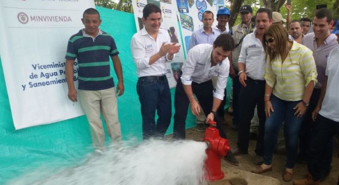 Un pais con todos los municipios con agua potable es un pais en paz Minvivienda