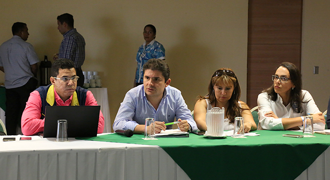 “90 municipios del país presentan desabastecimiento de agua potable”: Minvivienda