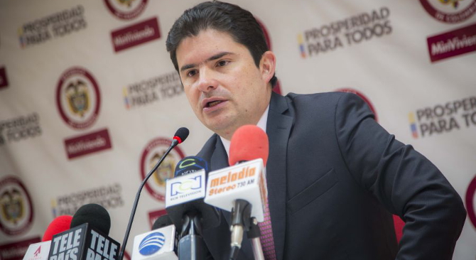 "Nuestros programas están generando empleo y crecimiento económico en el país”: Minvivienda