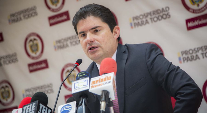 “Seguiremos impulsando todas las industrias de la construcción con la política de vivienda”: Luis Felipe Henao