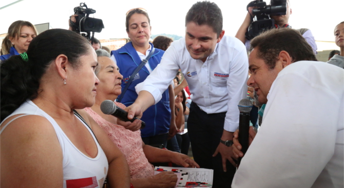 Mañana Montebello recibe la alegría de las viviendas gratis