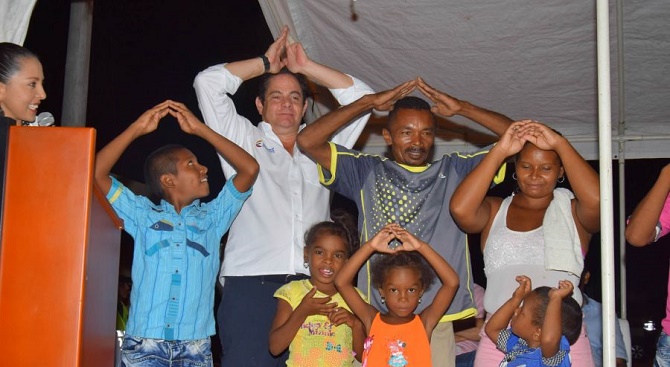 Le cumplimos a La Guajira, entregadas las últimas 300 viviendas gratis en Rioacha