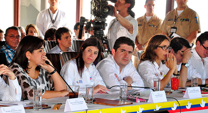 1,2 billones de pesos invierte el Gobierno Santos en obras de vivienda, agua y saneamiento, en el eje cafetero y Antioquia