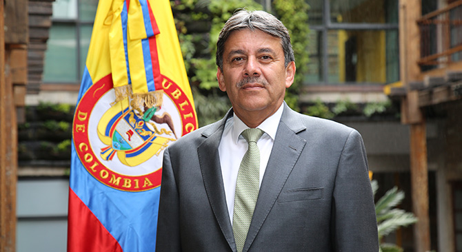 En marcha politicas para el manejo integral y sostenible del recurso hidrico Viceministro de Agua