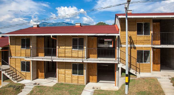 238 familias damnificadas por el invierno recibieron su casa nueva en Venecia, corregimiento de Bolombolo, Antioquia