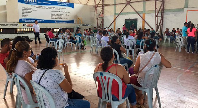 Acompanamiento Social para hogares con viviendas gratis en Roldanillo