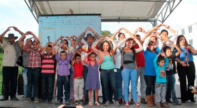 328 familias vulnerables de La Virginia Risaralda recibiran el 2015 con vivienda propia