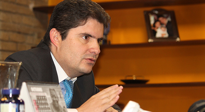 Cifras de cemento gris demuestran que programas de vivienda siguen impulsando la economia