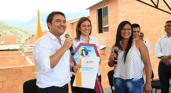 Minvivienda entrego 88 casas a familias ahorradoras de Vijes Valle del Cauca