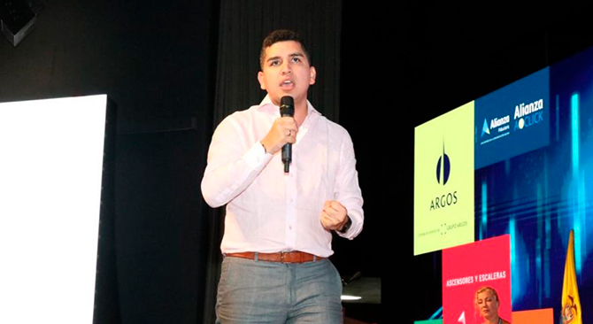 Gobierno Nacional entrego junto al FNA el primer credito hipotecario que financia hasta el 90 del valor del inmueble