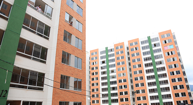 Mas propietarios de vivienda nueva en Santander