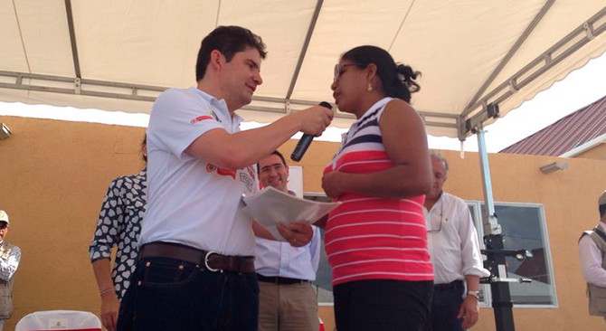 900 familias de escasos recursos de Riohacha y Montería estrenan vivienda gratis