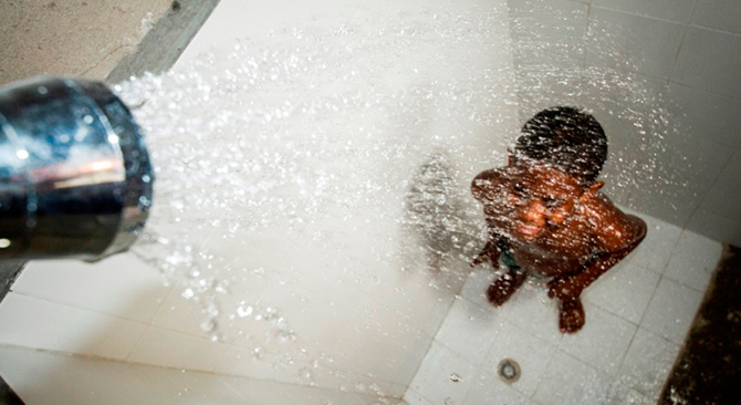 “Aquellos que derrochen agua tendrán que pagar una tarifa más alta, para el resto las tarifas seguirán siendo estables”: Minvivienda