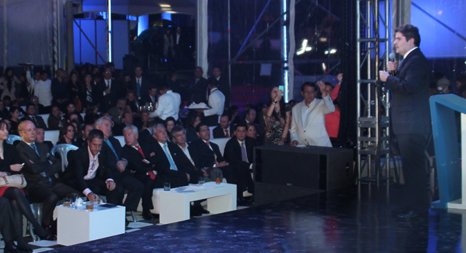 El Ministro Henao Cardona estuvo presente en la entrega del Premio Obra CEMEX