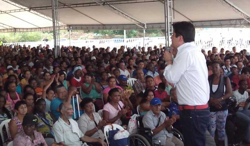 En recorrido por el Valle y Quindío Minvivienda sorteó más casas gratis y lanzó programas Vipa