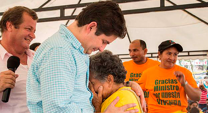 Minvivienda instala mesa de acompañamiento social para proyectos de vivienda gratuita que se están ejecutando en Fonseca, La Guajira