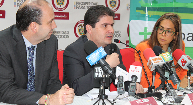 Minvivienda y SENA firman convenio para acercar empleo a familias de las 100 Mil Viviendas Gratis con respaldo empresarial
