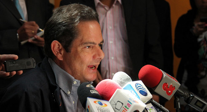 "No es verdad que normas expedidas por la Nación segreguen a la población más pobre": Vargas Lleras