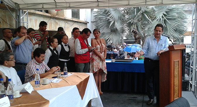 Obras de alcantarillado y agua potable llegan a municipios de Santander y Cundinamarca