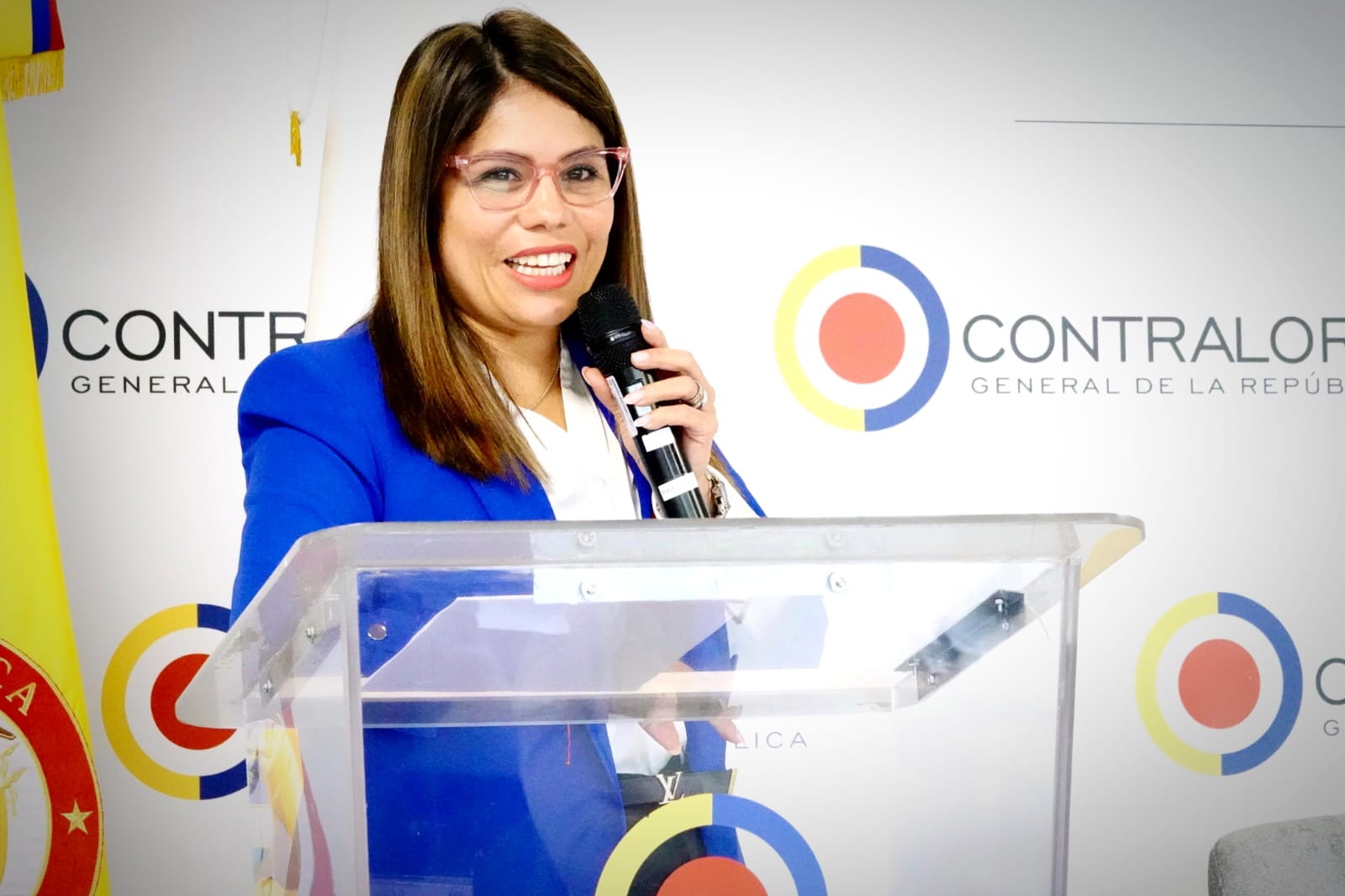 FOTOGRAFIA COMUNICADO FEFICIT HABITACIONAL 01