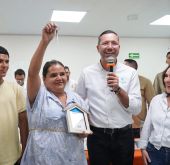 FOTOGRAFIA COMUNICADO GOBIERNO LLEGA A ARAUCA 01
