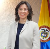 FOTOGRAFÍA COMUNICADO MINISTRA ENCARGADA