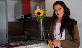 Érika Villamil, la médica que recibió el primer subsidio No VIS, cumplió el sueño de comprar una vivienda nueva. Foto: René Valenzuela (MVCT)
