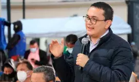 El viceministro de Vivienda, Carlos Ruiz, anunció más de 170 mejoramientos y 11.500 viviendas nuevas. Foto: Presidencia de la República