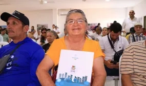 FOTOGRAFIA COMUNICADO TITULACION EN LA PAZ, CESAR 01