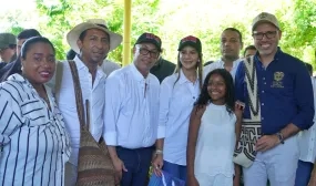 FOTOGRAFIA ENTREGA DE 171 MEJORAMIENTOS EN VALLEDUPAR 01